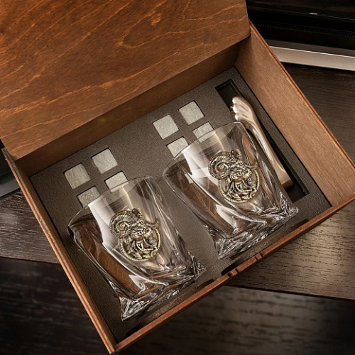 Набор бокалов для виски подарочный "Козерог" в деревянной коробке GP-300404