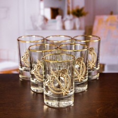 Набор из 6-ти рюмок для водки с золотой обводкой с накладкой "Стрелец" в деревянной шкатулке GP-300318