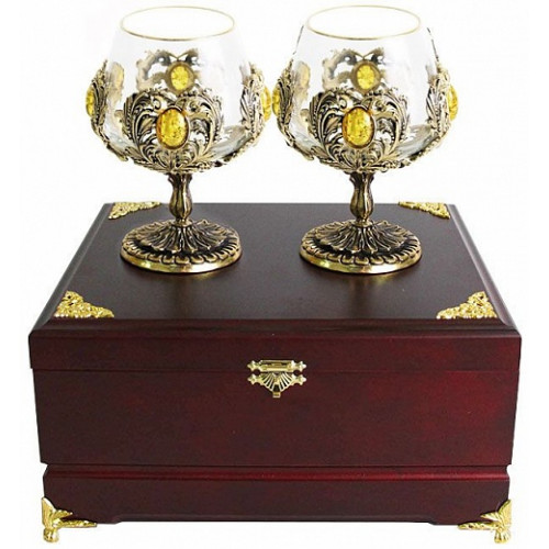 Набор из двух бокалов для коньяка  с иск. камнем (Янтарь желтый) GP-050402046/3 в деревянной шкатулке