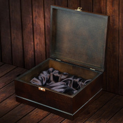 Набор из 6-ти стопок Волк  в деревянной шкатулке с гравировкой GP-300739