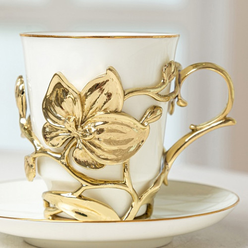 Чашка чайная из фарфора ИФЗ в подстаканнике из латуни "Орхидея" в деревянной шкатулке