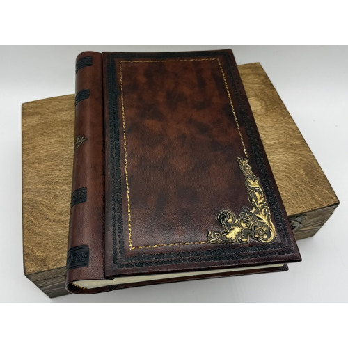 Ornament кожаный альбом в кейсе